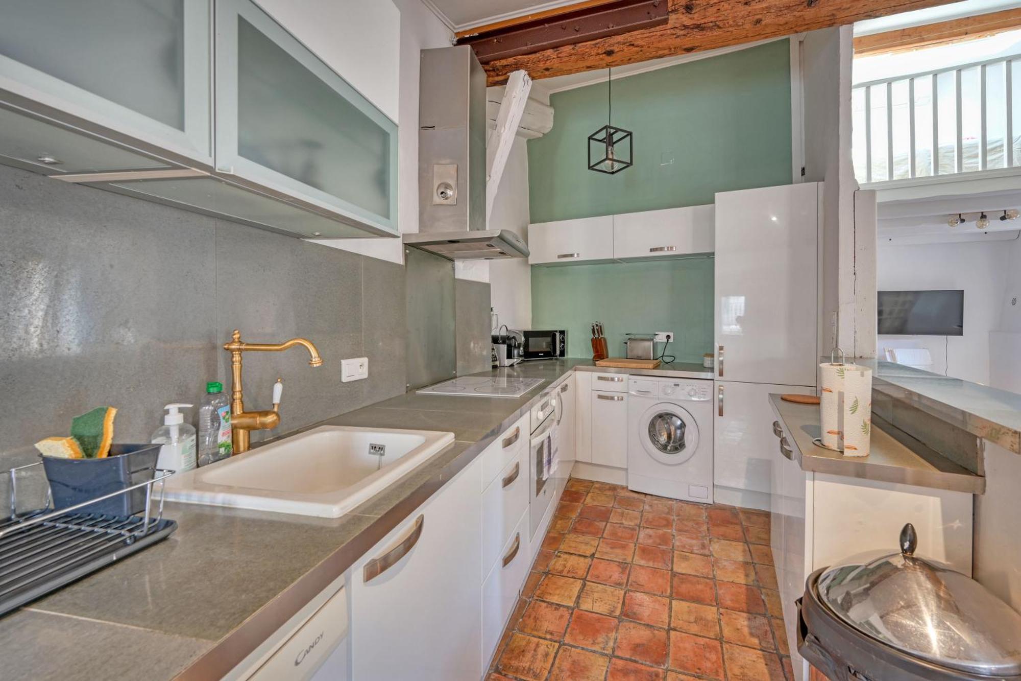 Appartement Oasis Provencale - Clim - Wifi - Parking Gratuit A 200m Avignon